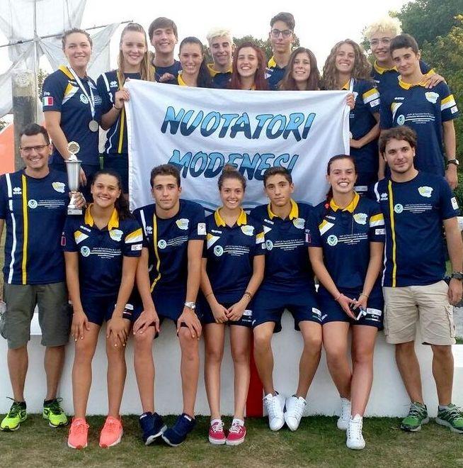 Il nuoto sul tetto del mondo 