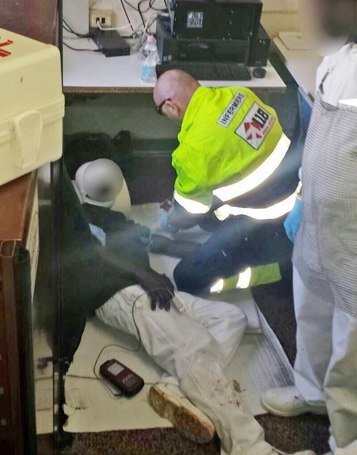Operaio colpito in testa da un gancio «Non c’è sicurezza» 