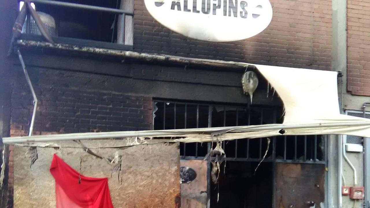 La palazzina del campo sportivo Montano distrutta dall'incendio