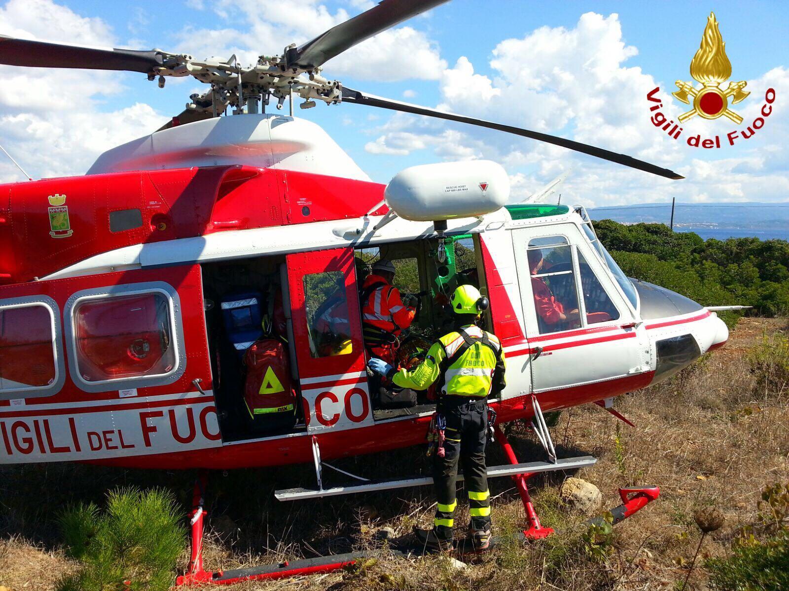Cola a picco un'imbarcazione al largo dell'Argentiera: avvistati tre naufraghi