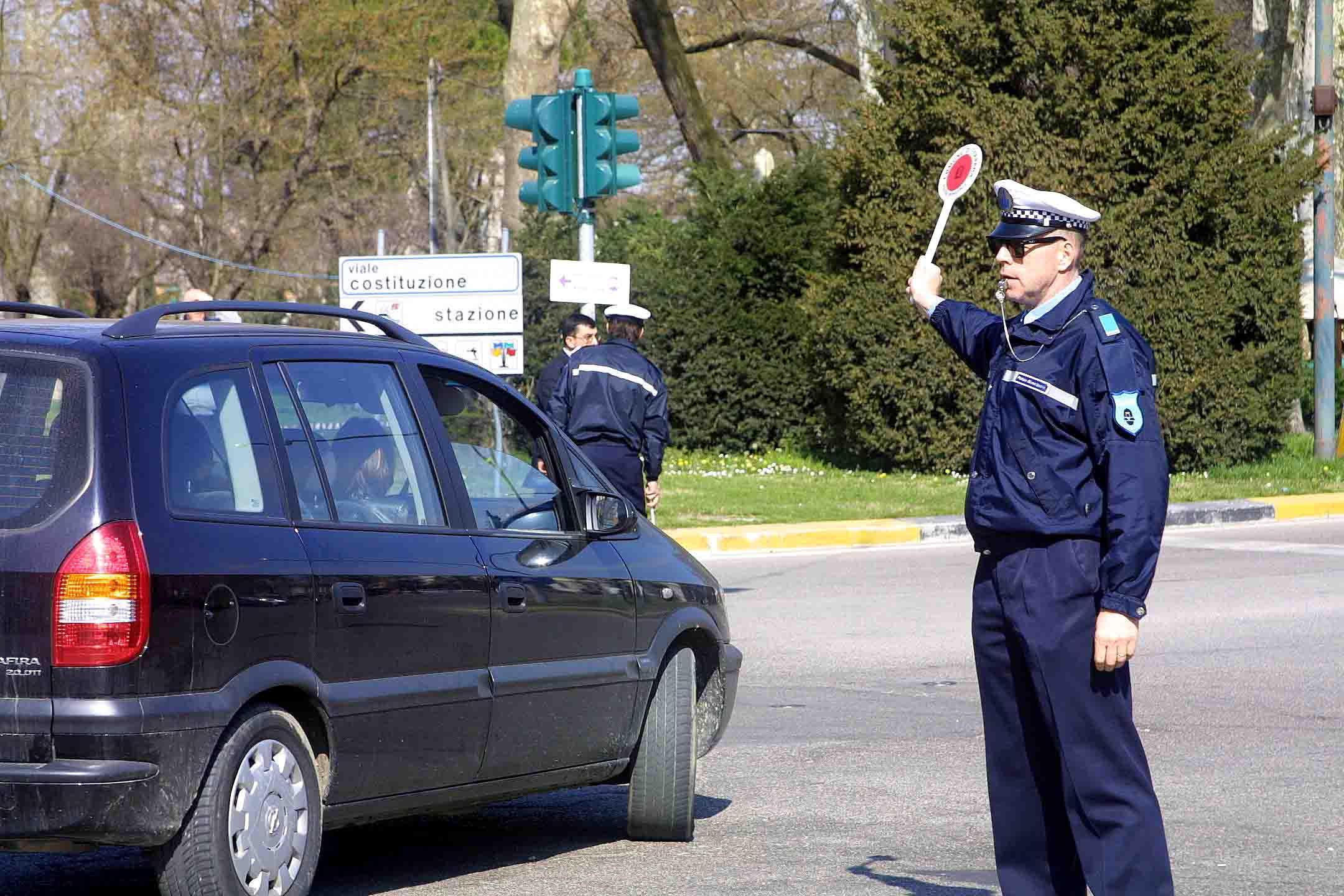 Scattano le limitazioni al traffico