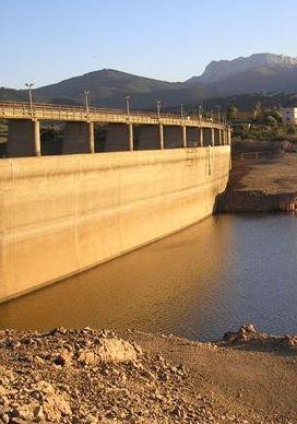 Emergenza idrica, aziende alimentate con le autobotti 