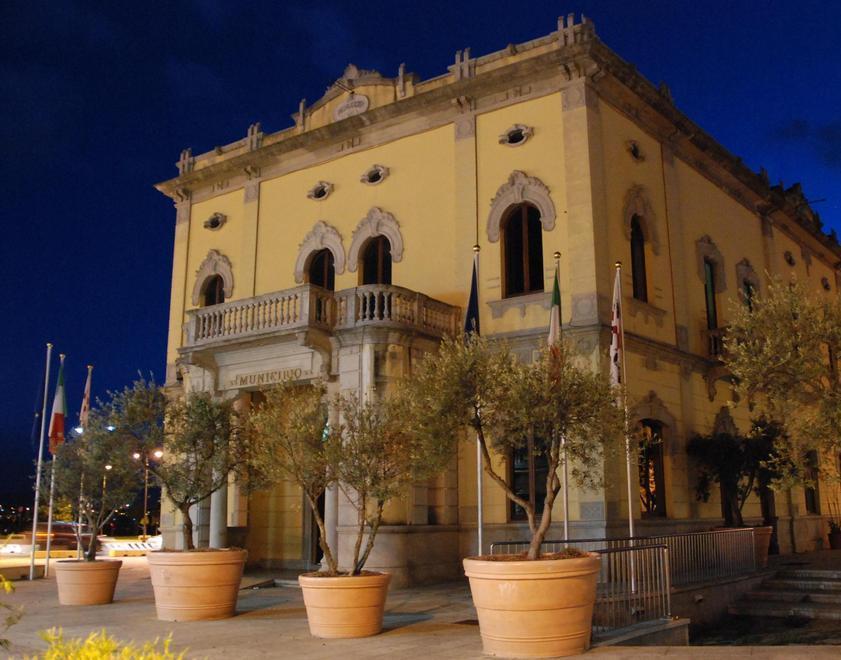 In Comune 8 nuove assunzioni: ci sono anche due vigili urbani 