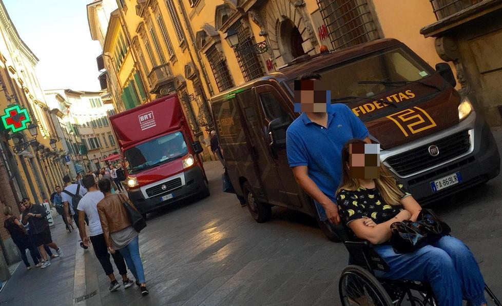 Far west carico-scarico: «Corso Italia sembra l’A12» 