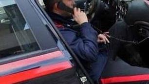Donna scippata della collana
