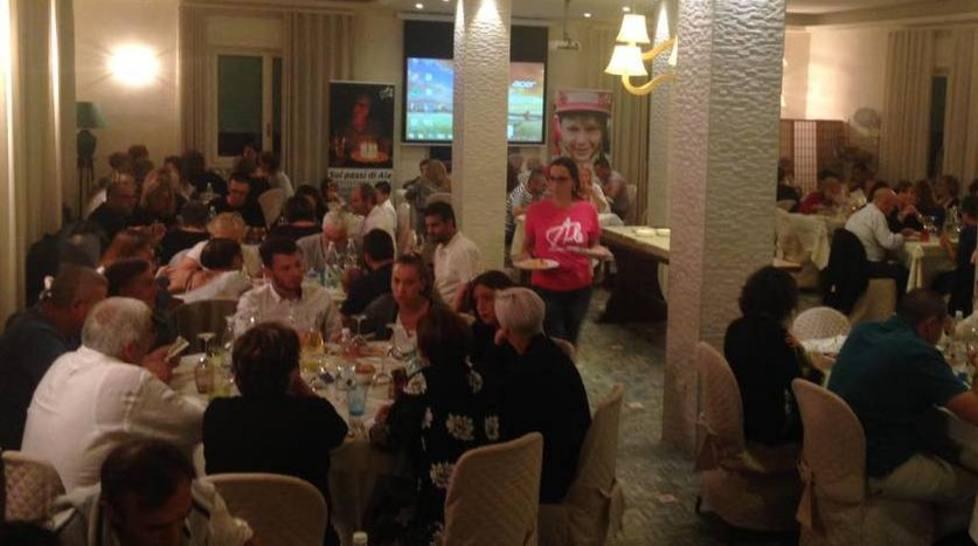 I cuochi di Marina fanno il pienone con la cena solidale 