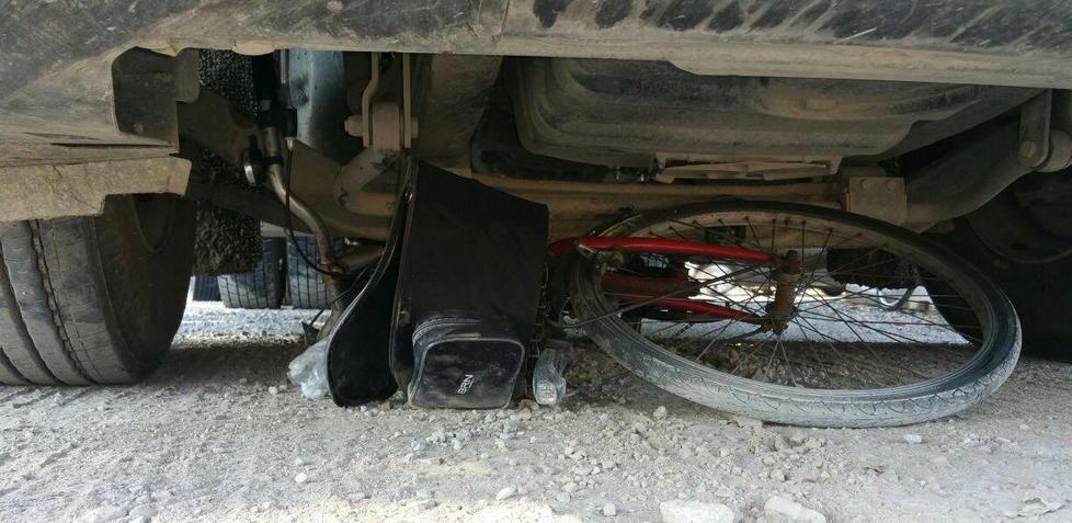 «Non potevo vedere la donna, era nel punto cieco del camion»