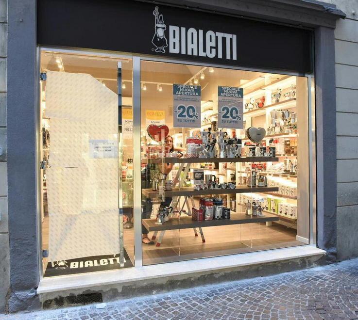 Arriva il negozio Bialetti nell’ex farmacia Masoni 
