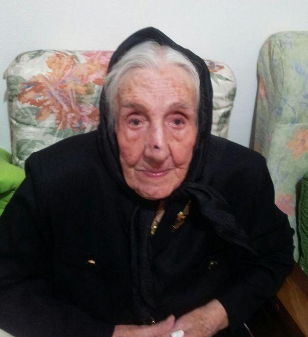 Cento candeline per Maria Paola, la più anziana del paese