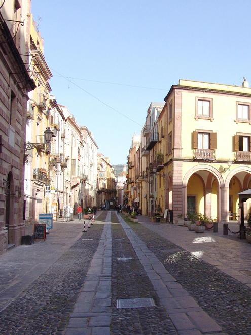 Scoppia la polemica sulla rete fognaria tra Bosa e la costa 