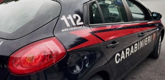 Mima atti osceni davanti a minori 