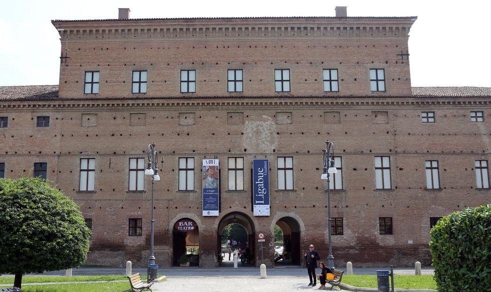 In mostra le tele di 14 artisti “ingenui” 