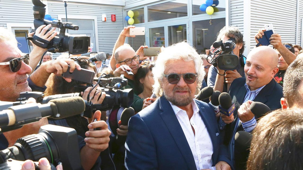 Visita lampo di Grillo alla palestra di Quarantoli