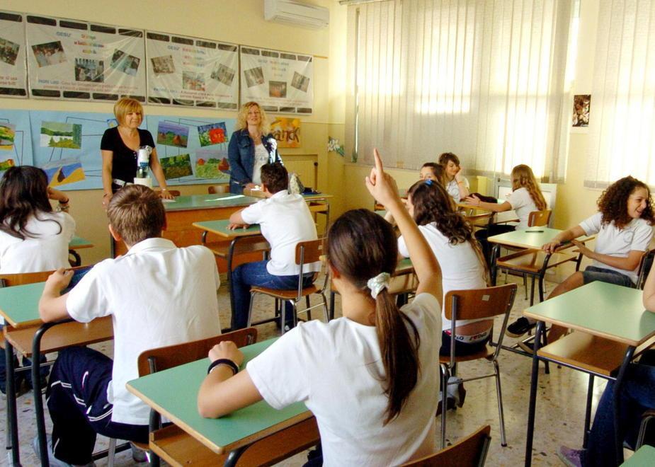 Scuola, arrivano i rinforzi per tornare alla normalità 
