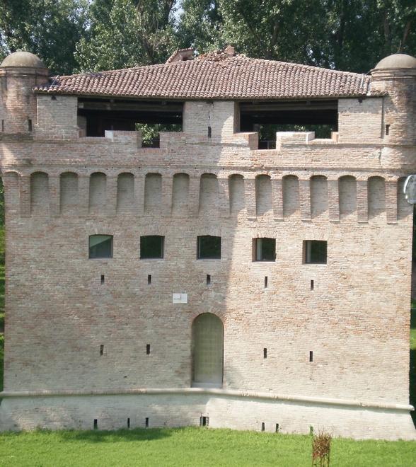 Gli uffici del Comune nelle ex scuole elementari 