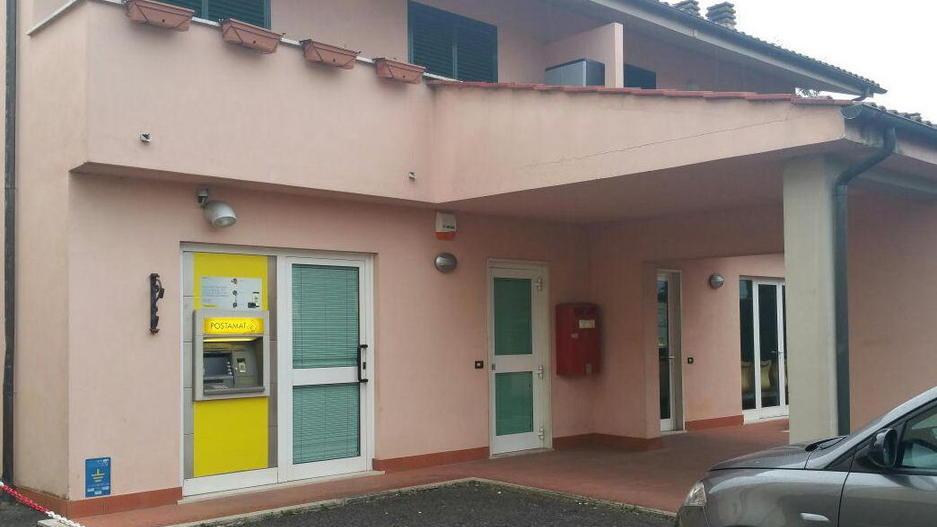 Armato segue la direttrice delle poste