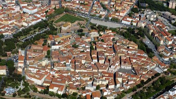 IL VISIBILE, L’INVISIBILE GLI ORIZZONTI