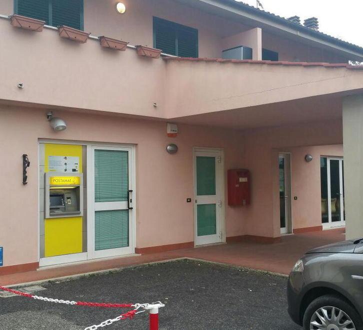 Armato segue la direttrice delle poste 