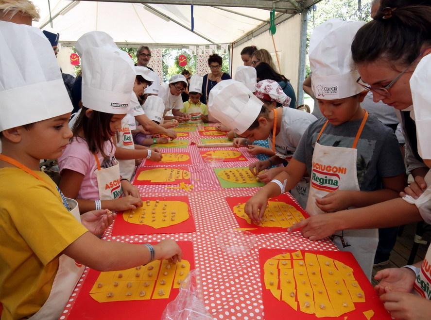 Bambini scatenati in cucina 