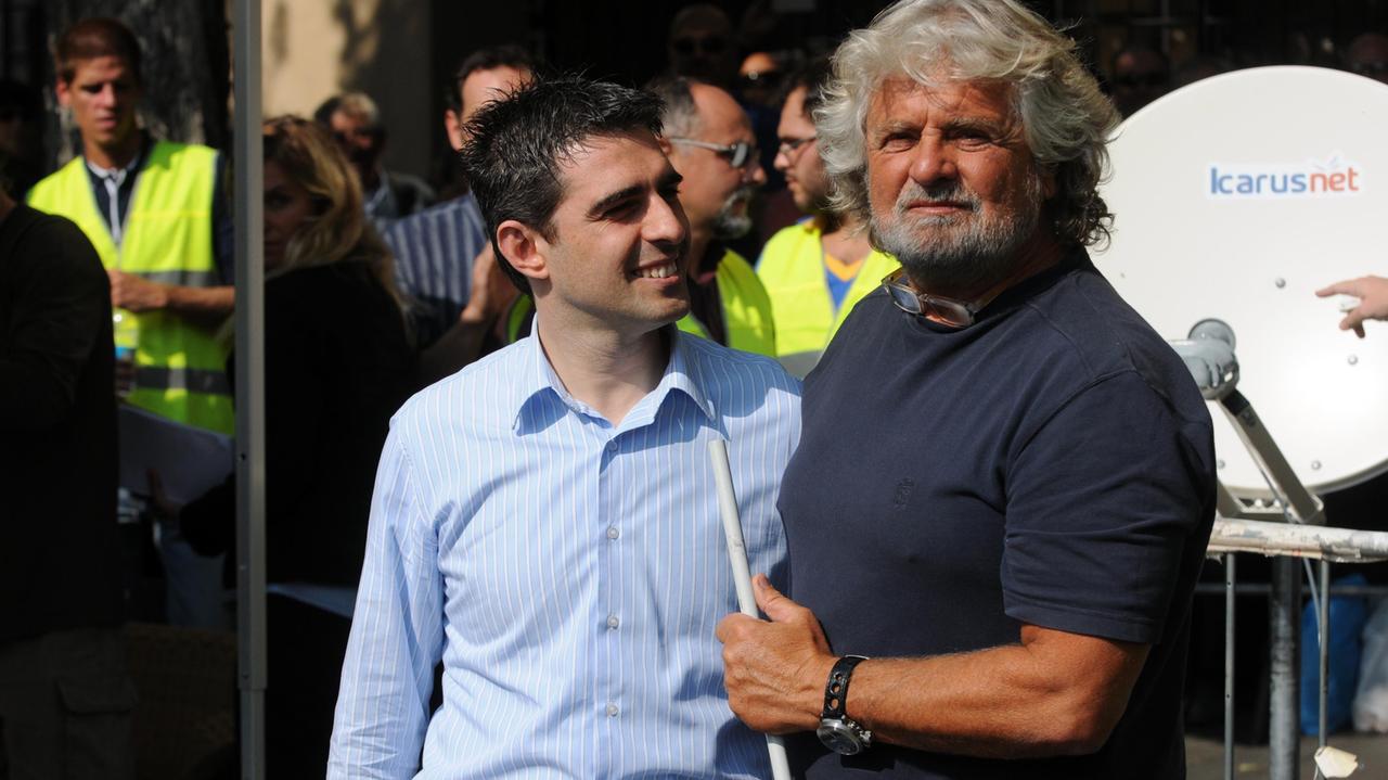 Federico Pizzarotti con Beppe Grillo