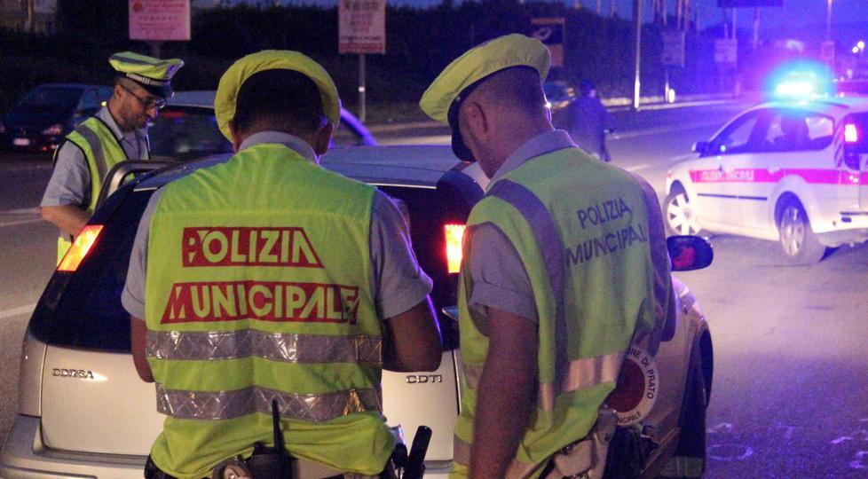 Scontro tra auto, feriti tre ragazzi
