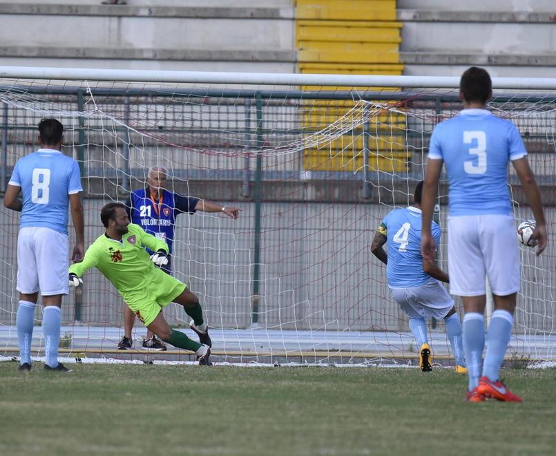 Vittoria ancora latitante 