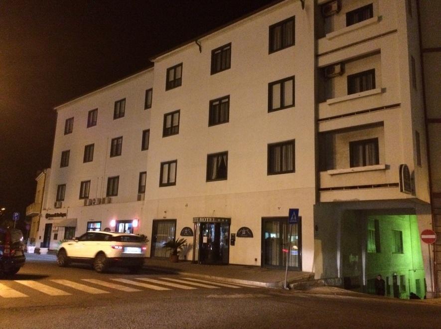 La Petit hotel: nessun fallimento 