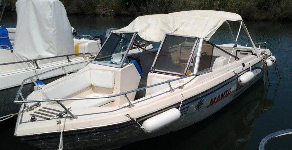 Migranti sulle barche dell’Ado per riappacificarsi con l’acqua
