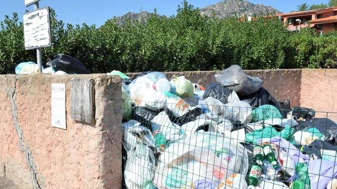 Assediati dalle discariche caccia ai pirati dei rifiuti
