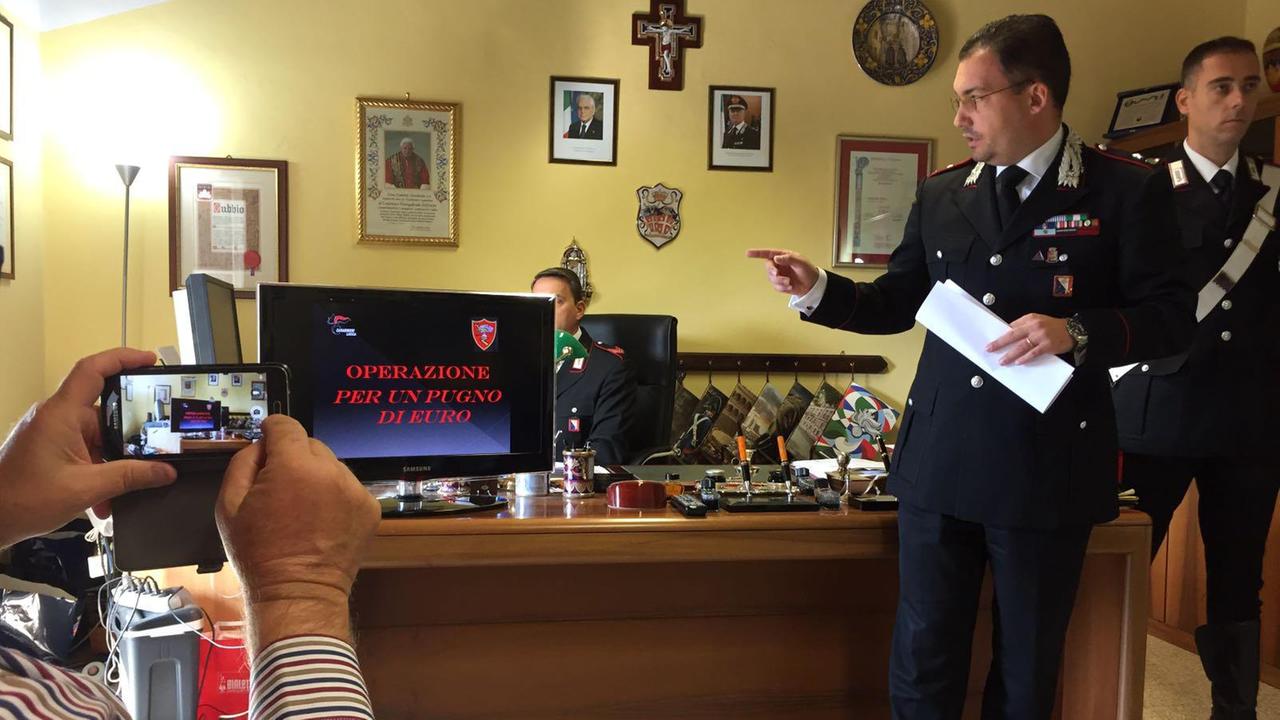 La conferenza stampa dei carabinieri