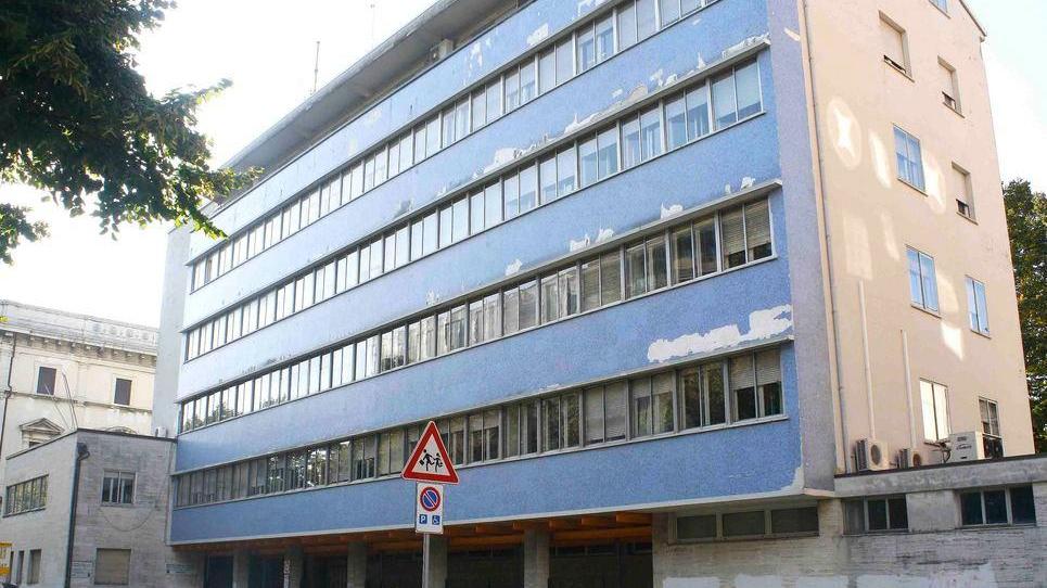 Protezione civile inagibile: 70 dipendenti fermi dal lavoro