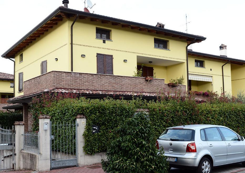 Vignola, aprono la cassaforte: spariti gioielli, oro e armi 