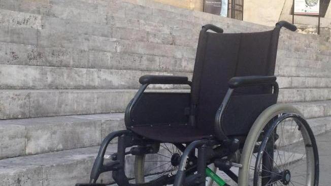 La città vista dai disabili Ecco il test in carrozzina