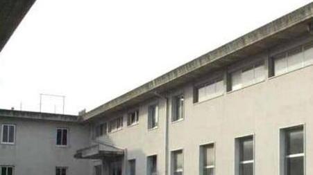 Fiorillo, classe quinta itinerante per colpa di un proiettore