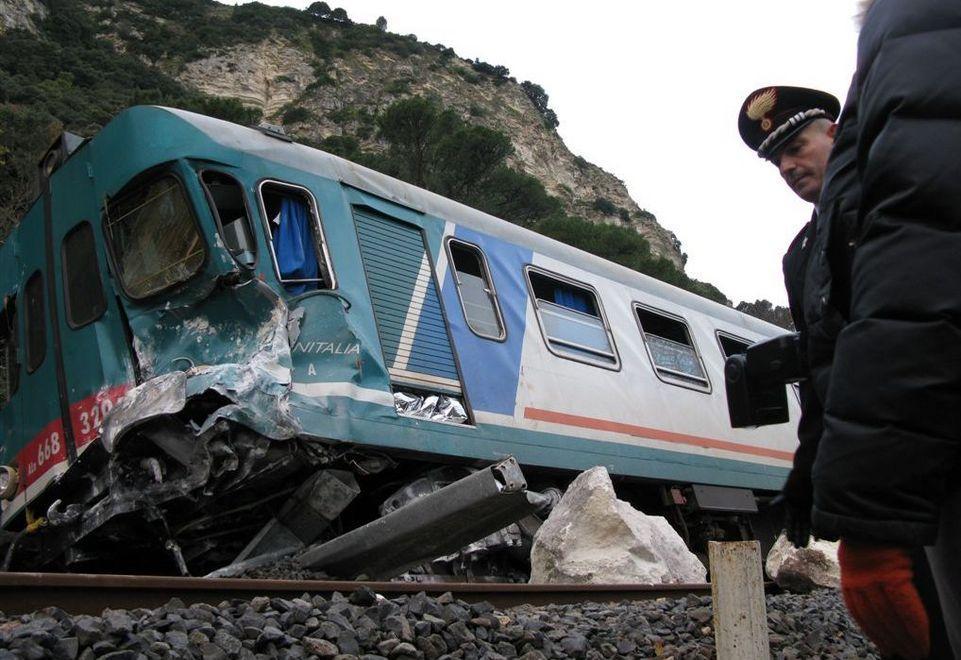 Treno deragliato, il pm chiede nove anni 