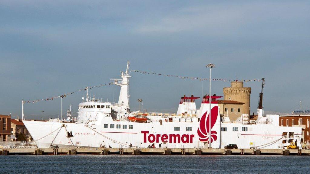 La nave Aethalia della Toremar