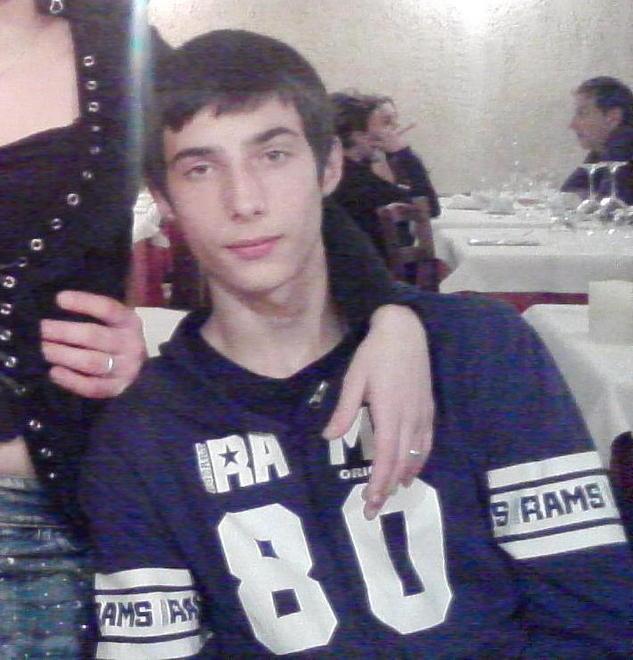 Muore a 21 anni nello schianto con lo scooter 