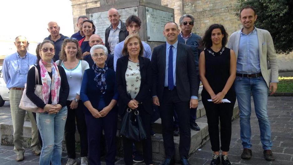 Un comitato per frazione per promuovere il sì