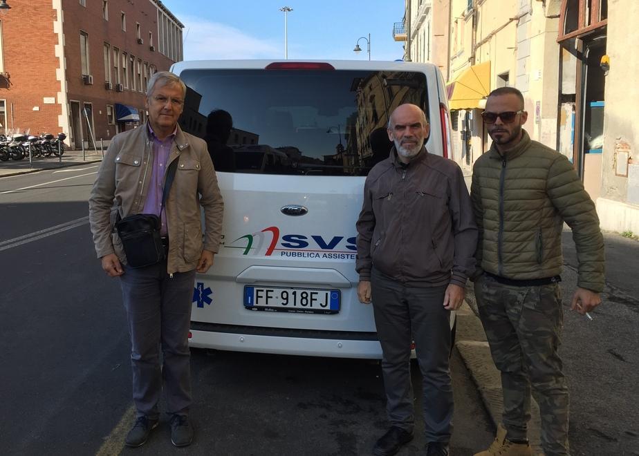 Via San Giovanni chiusa, ambulanze prigioniere tra i lavori 