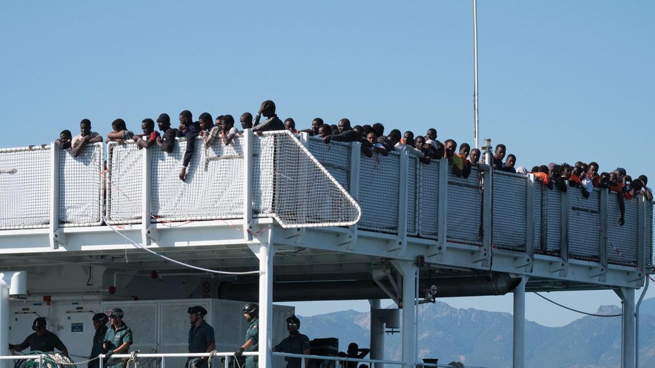 Migranti a Cagliari (foto Mario Rosas)