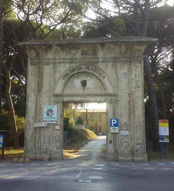 Colonia, la porta si sgretola «È urgente il restauro»