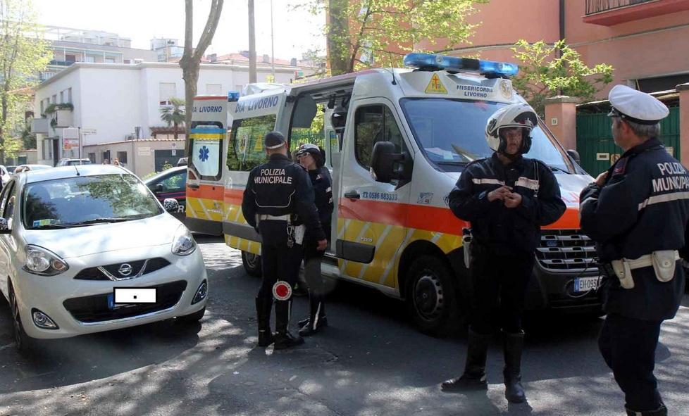 Lo scippatore della sera colpisce ancora: terzo colpo in quattro giorni in centro 