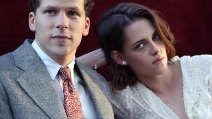 Immagini sofisticate e dialoghi eccellenti in “Café society”