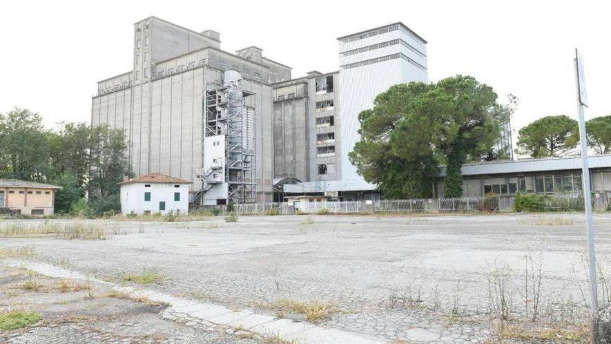 Hotel, bar e cinema al posto del Molino