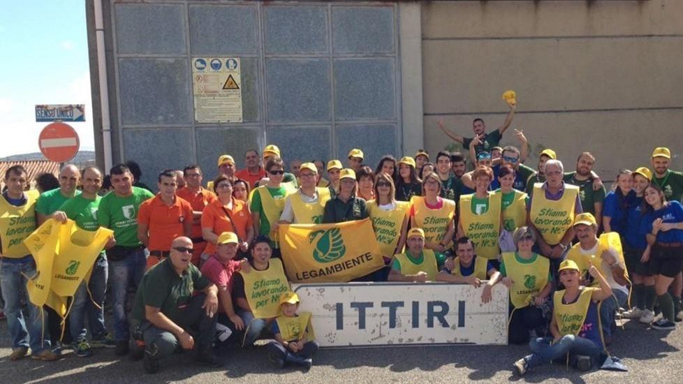 A Ittiri la sfida di cento volontari: raccolti venti quintali di rifiuti