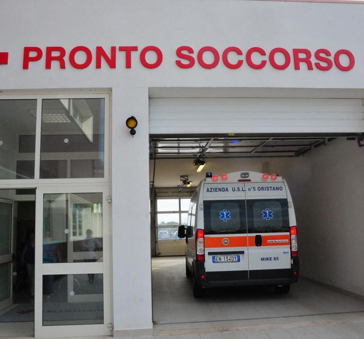 Investita da un’auto sulle strisce pedonali