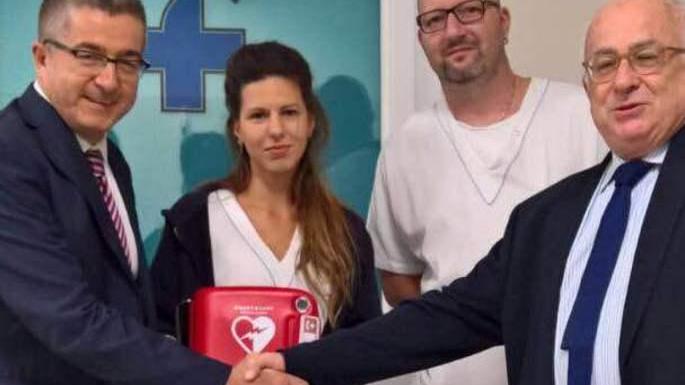 Un defibrillatore per il centro “Maritain”