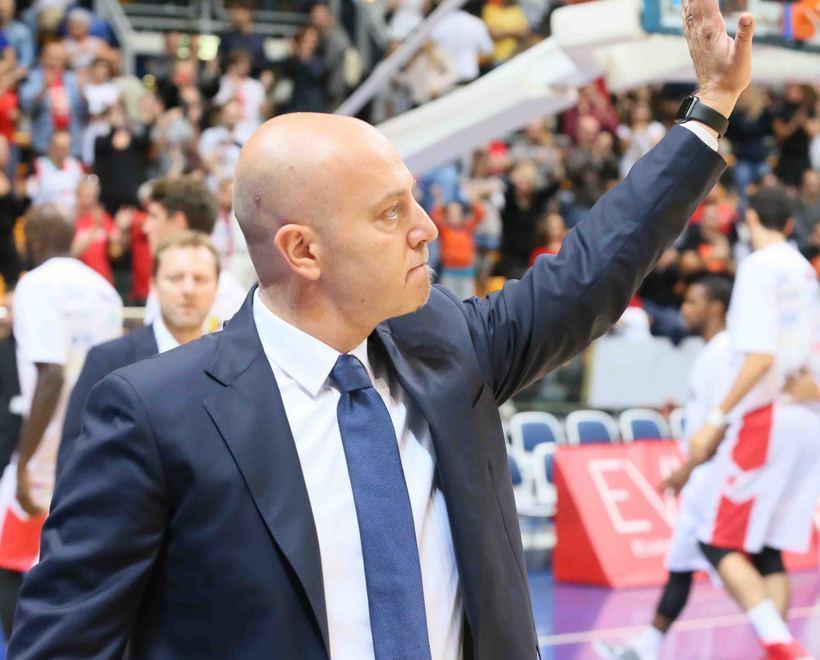 Troppe scelte azzardate, il coach Menetti strappa la sufficienza solo per la vittoria 