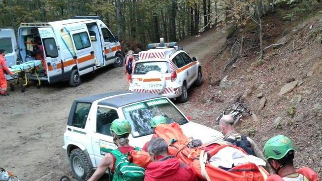 Fungaiolo muore a 68 anni sulle Apuane