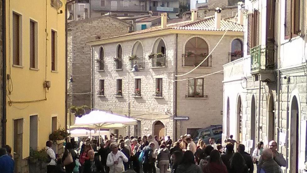 Gavoi, migliaia alle cortes per il gran finale